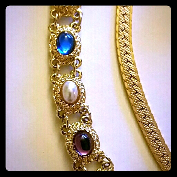 Elegant costume jewelry collection - Picture 3 of 5